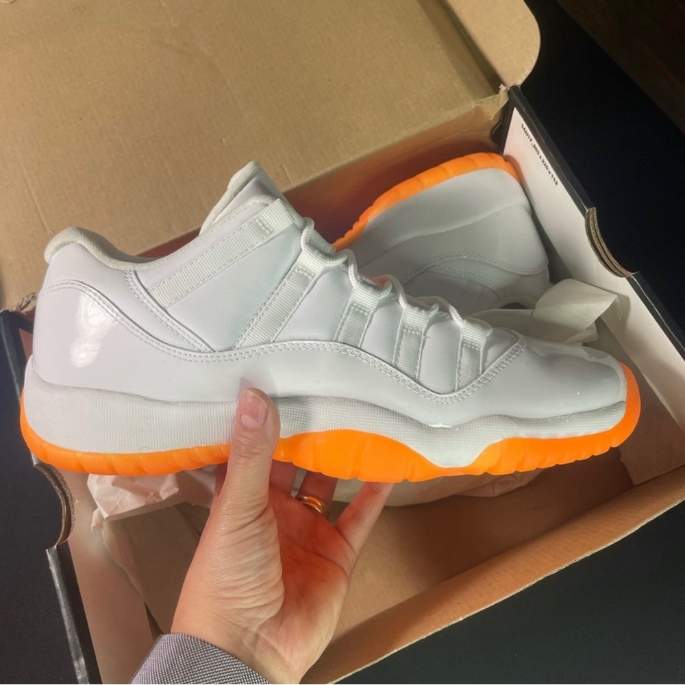 Jordan 11s